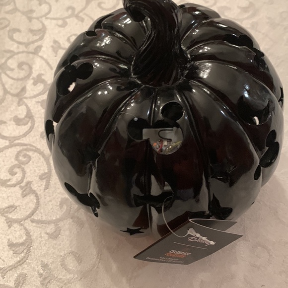 Mickey Mouse LED faux pumpkin - Picture 4 of 15